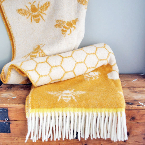 bee throw