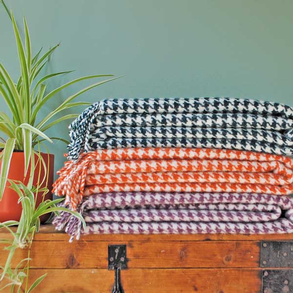 Houndstooth Wool Throw 