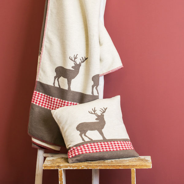 Stag Border Throw